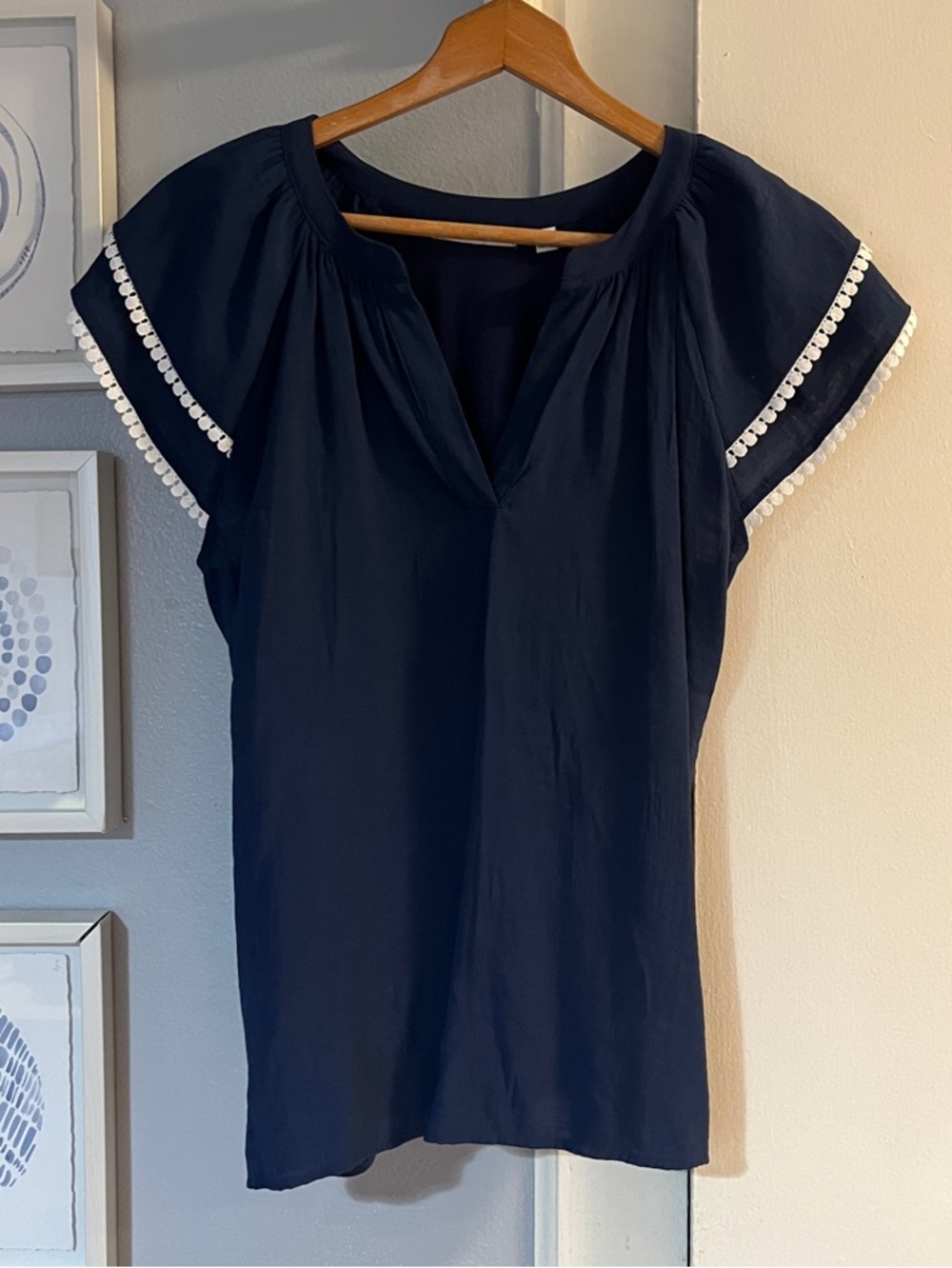 Notations Navy Short Sleeve Top with White Pom Lace Trim Size M